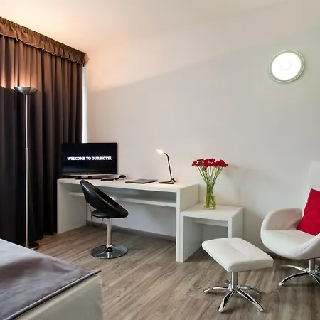 Asahi 4* Dusseldorf